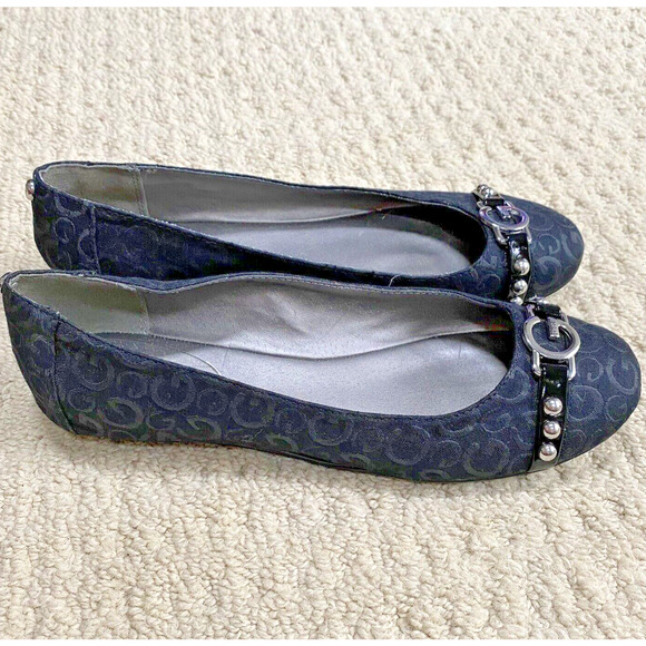 Guess Brand Slip On Casual Shoes US size 8M Flats with Silver Logo Buckle Detail - Picture 11 of 11